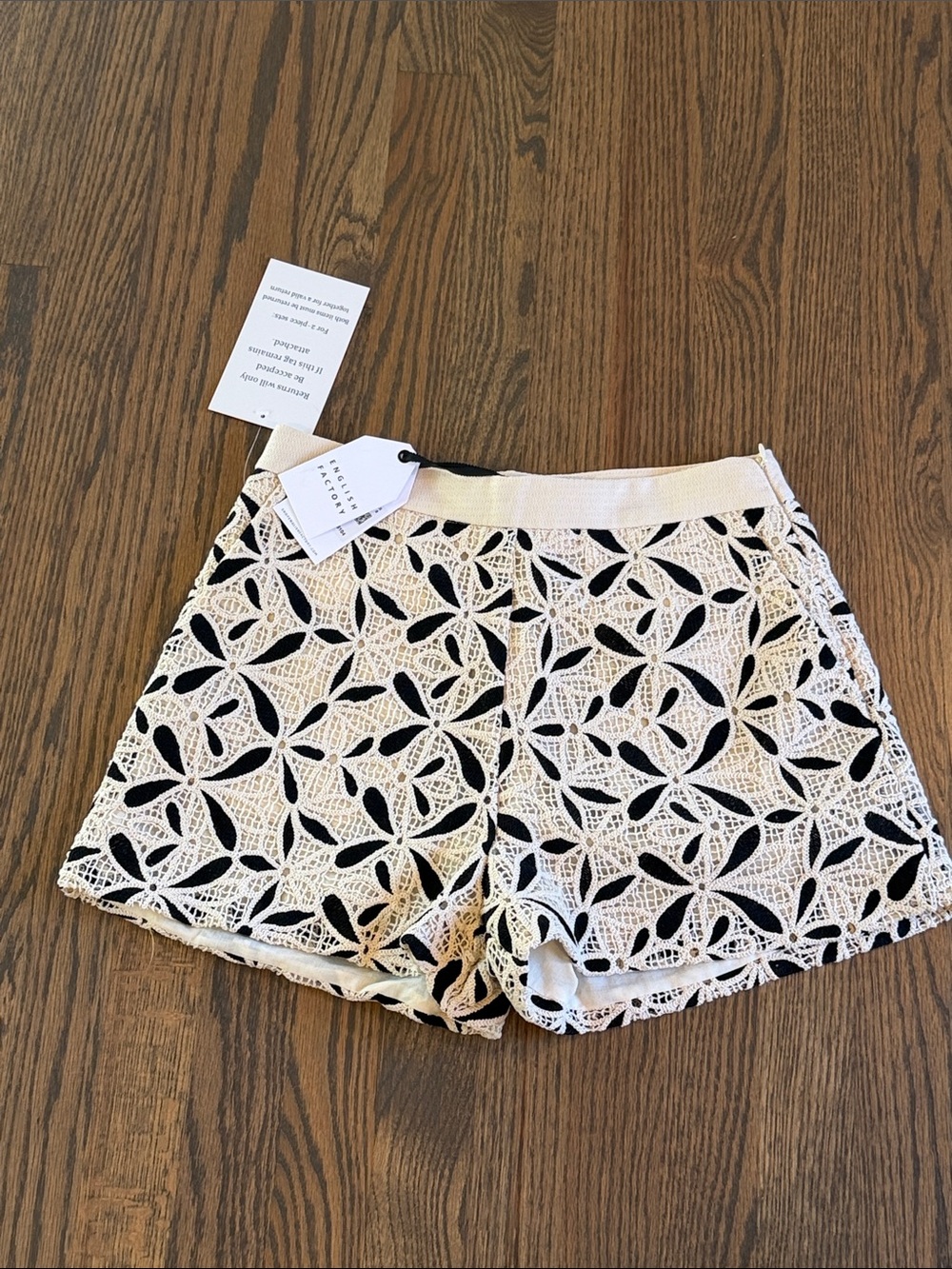 NWT English Factory Cream Lace Overlay Shorts with Black Underlayer